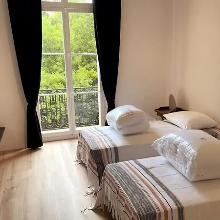 Augusta Palace - T3 **** 74m² - 150m Croisette Apartment